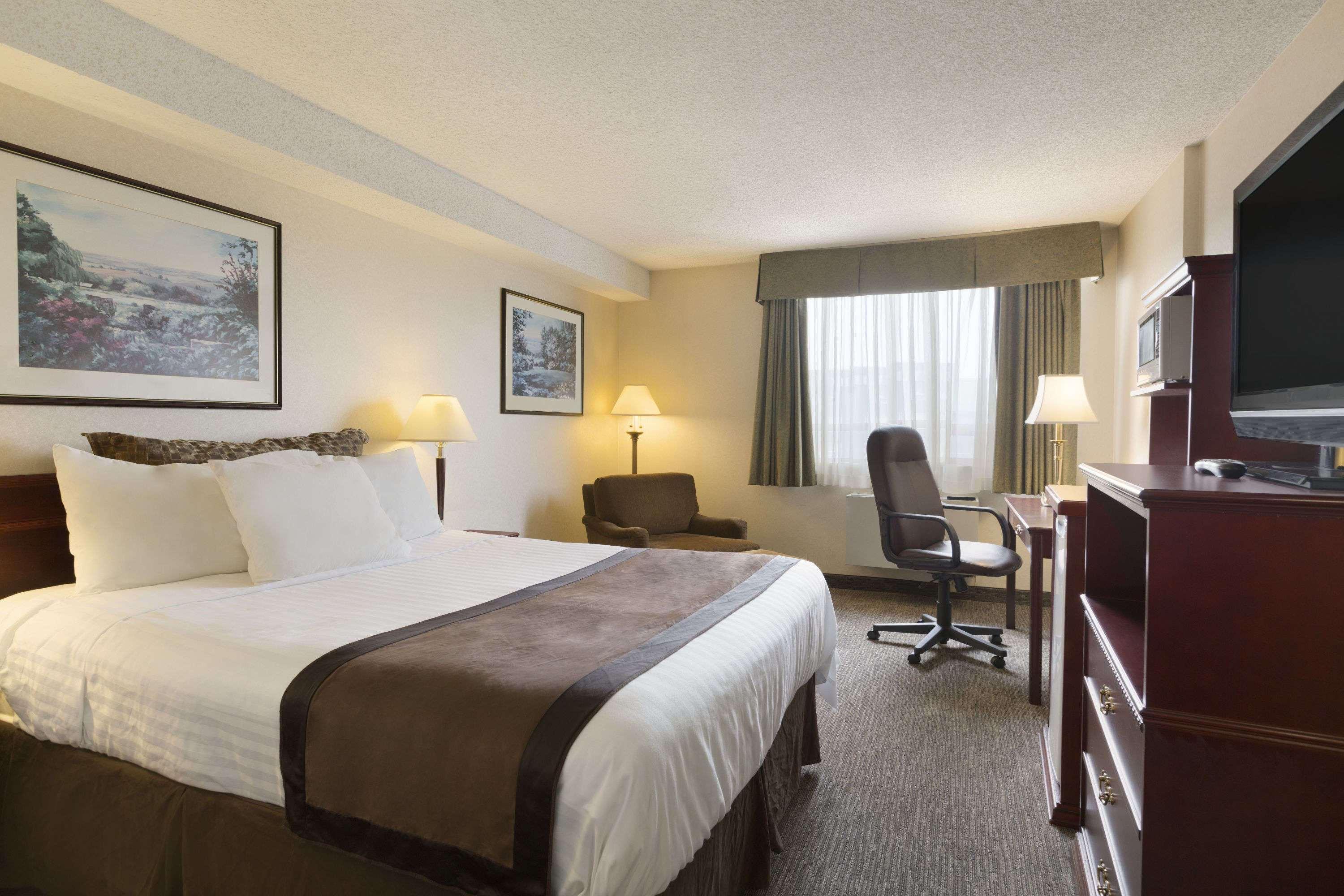 ריצ'מונד Travelodge Hotel By Wyndham Vancouver Airport מראה חיצוני תמונה