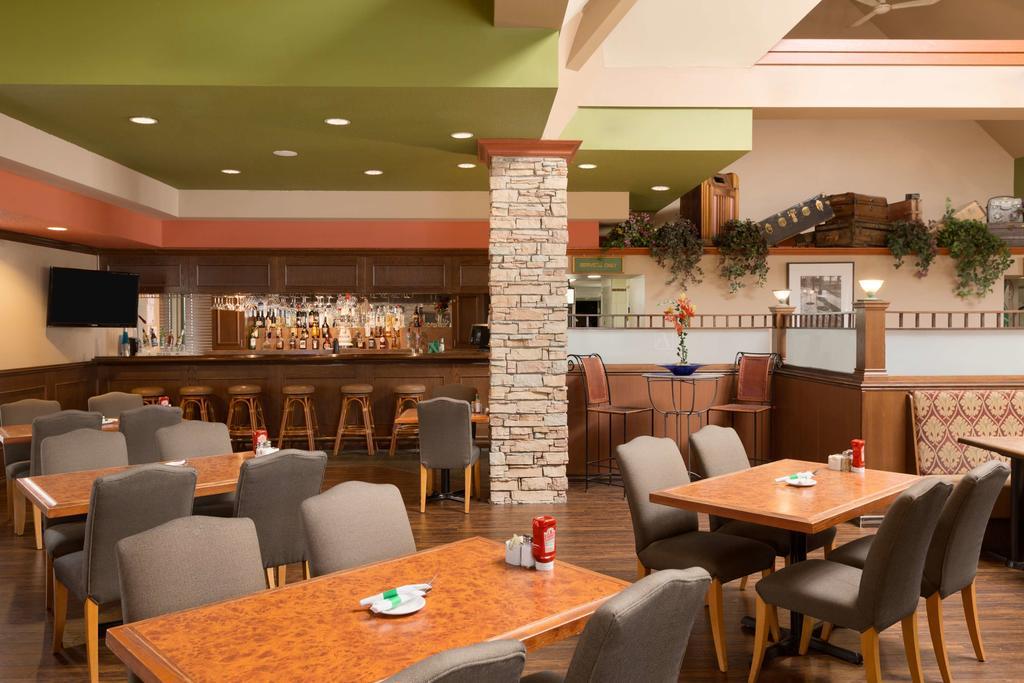 ריצ'מונד Travelodge Hotel By Wyndham Vancouver Airport מראה חיצוני תמונה